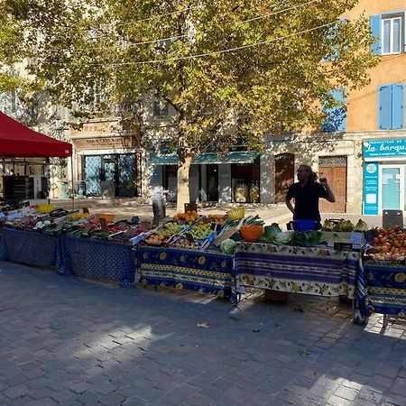 Akropole De Caroline, Central, Lumineux, Calme, Free Parking, Lift, 3 Beds Draguignan Extérieur photo