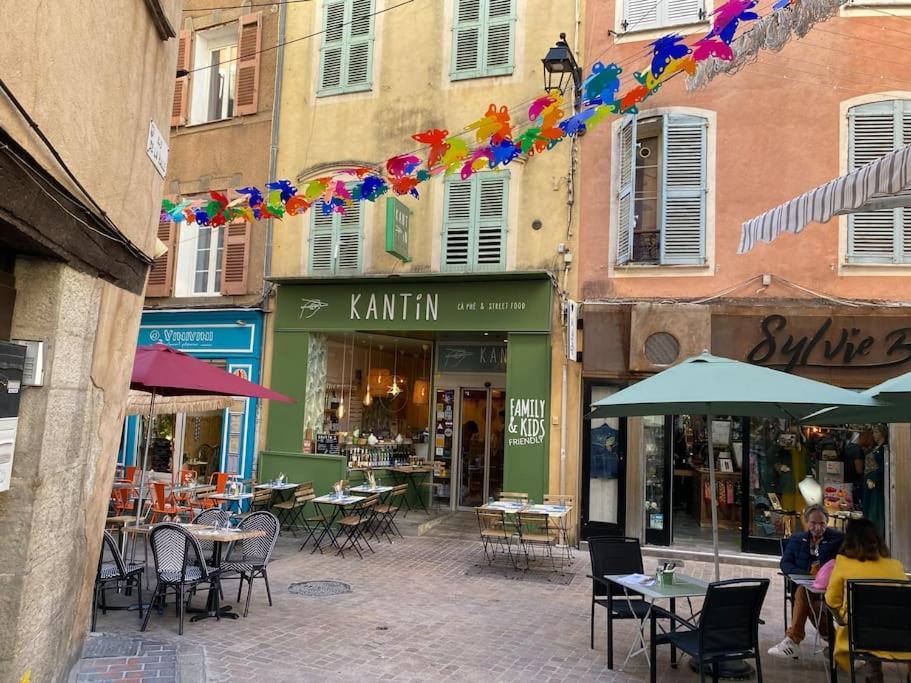 Akropole De Caroline, Central, Lumineux, Calme, Free Parking, Lift, 3 Beds Draguignan Extérieur photo