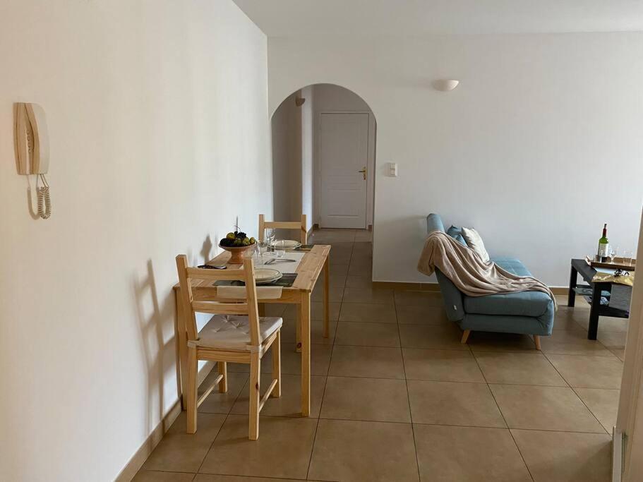 Akropole De Caroline, Central, Lumineux, Calme, Free Parking, Lift, 3 Beds Draguignan Extérieur photo